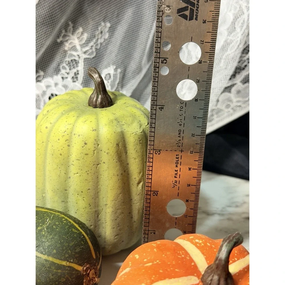 VTG‎ 16PC Fall Vegetable Realistic Look (P2933)